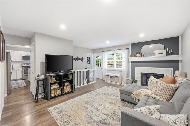 13 Spring Fawn Lane, St Peters, MO 63376