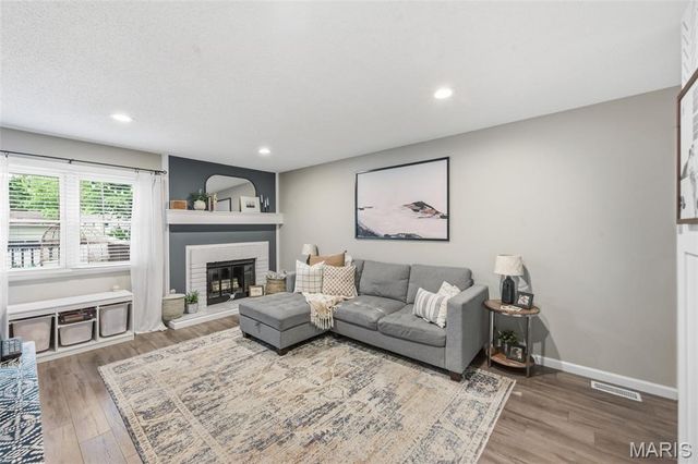 13 Spring Fawn Lane, St Peters, MO 63376