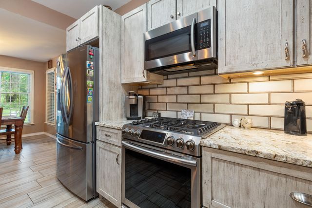 3101 Shore Dr, Grove, OK 74344