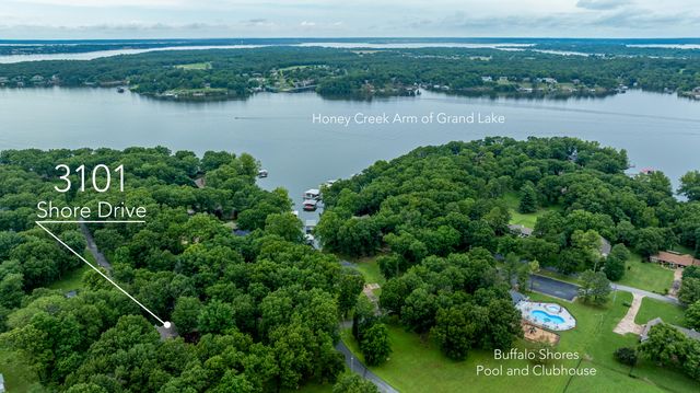 3101 Shore Dr, Grove, OK 74344