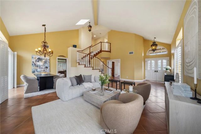 137 W Greystone Avenue, Monrovia, CA 91016