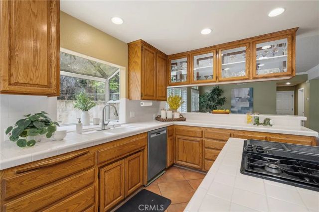 137 W Greystone Avenue, Monrovia, CA 91016