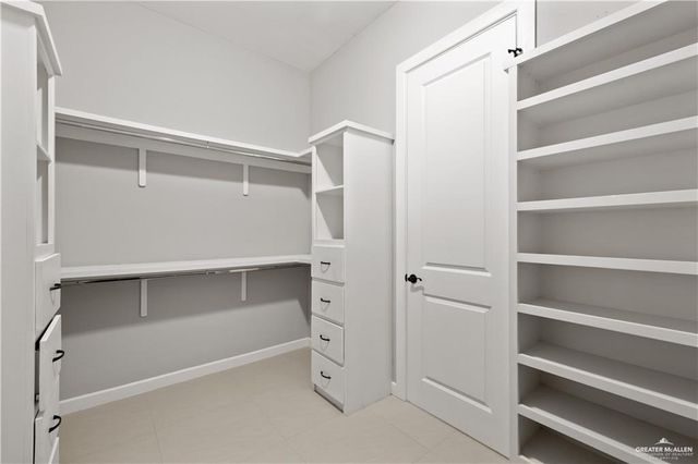 813 Sinatra Drive, Edinburg, TX 78542