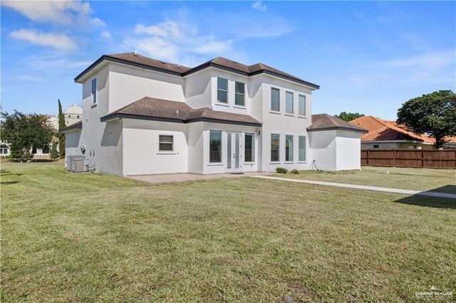 813 Sinatra Drive, Edinburg, TX 78542