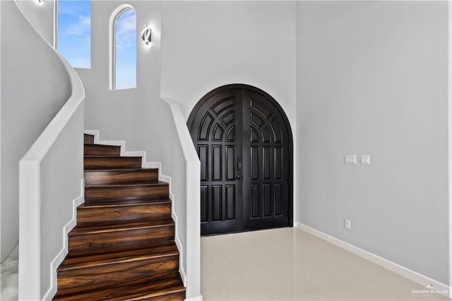 813 Sinatra Drive, Edinburg, TX 78542