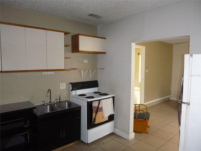 572 SANTIAGO AVENUE, Orlando, FL 32807