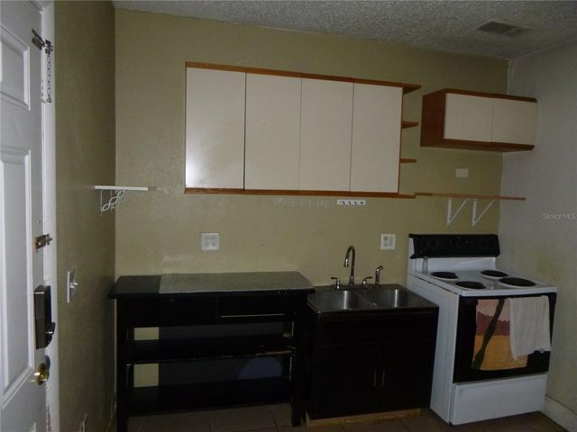 572 SANTIAGO AVENUE, Orlando, FL 32807