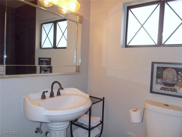 7711 Keating Circle, Las Vegas, NV 89147