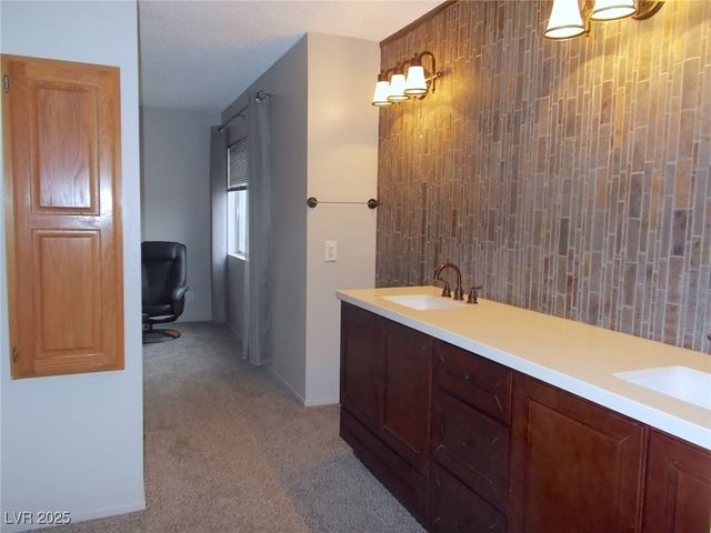 7711 Keating Circle, Las Vegas, NV 89147