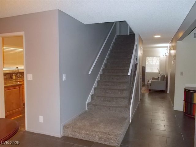 7711 Keating Circle, Las Vegas, NV 89147