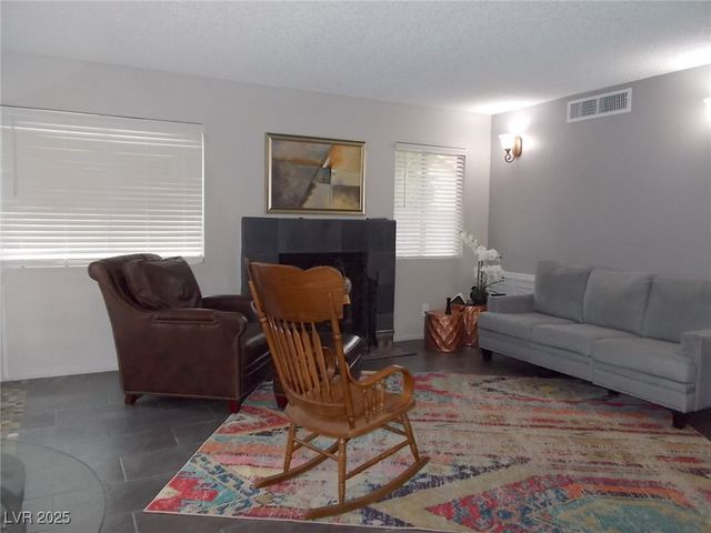 7711 Keating Circle, Las Vegas, NV 89147