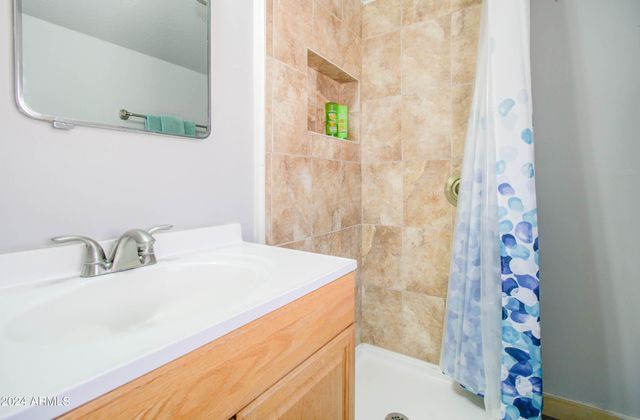 877 E SYCAMORE Street, Globe, AZ 85501