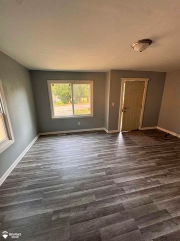1241 Knickerbocker Avenue, Flint, MI 48505