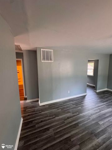 1241 Knickerbocker Avenue, Flint, MI 48505