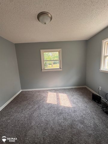1241 Knickerbocker Avenue, Flint, MI 48505