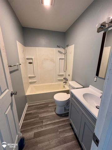 1241 Knickerbocker Avenue, Flint, MI 48505
