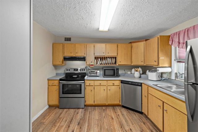 6355 CRESTVIEW DRIVE, Brooksville, FL 34602