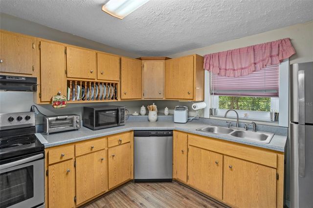6355 CRESTVIEW DRIVE, Brooksville, FL 34602