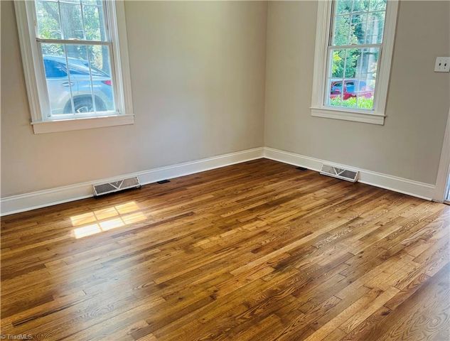 3351 Emory Drive, Winston-salem, NC 27103