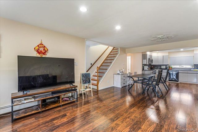 65 Prentice Road, Levittown, NY 11756