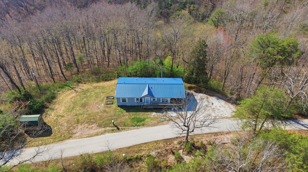 277 Shuler Road, Clay City, KY 40312