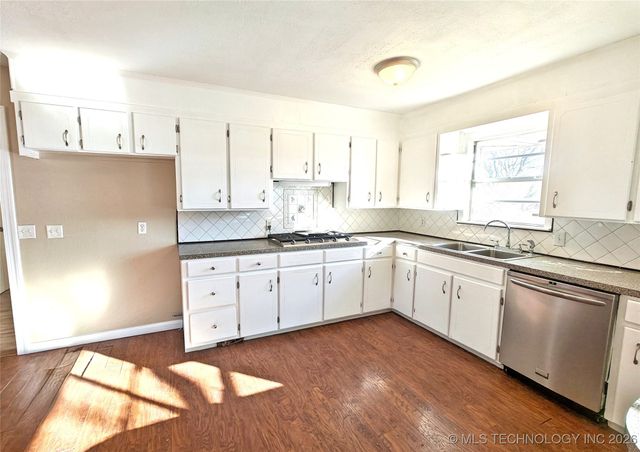 11769 W 838 Road, Tahlequah, OK 74464