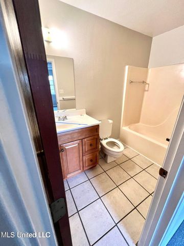 5596 Daugherty Road, A1, Long Beach, MS 39560