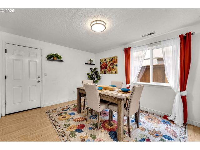 1813 Se 170TH Ave, Vancouver, WA 98683
