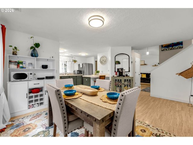 1813 Se 170TH Ave, Vancouver, WA 98683