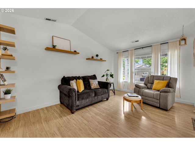 1813 Se 170TH Ave, Vancouver, WA 98683