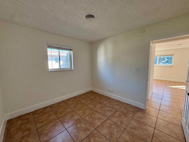 3101 NE 7th Avenue B, Pompano Beach, FL 33064