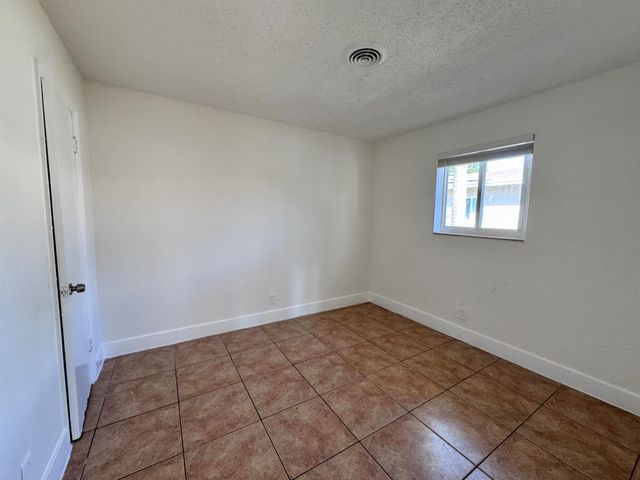 3101 NE 7th Avenue B, Pompano Beach, FL 33064