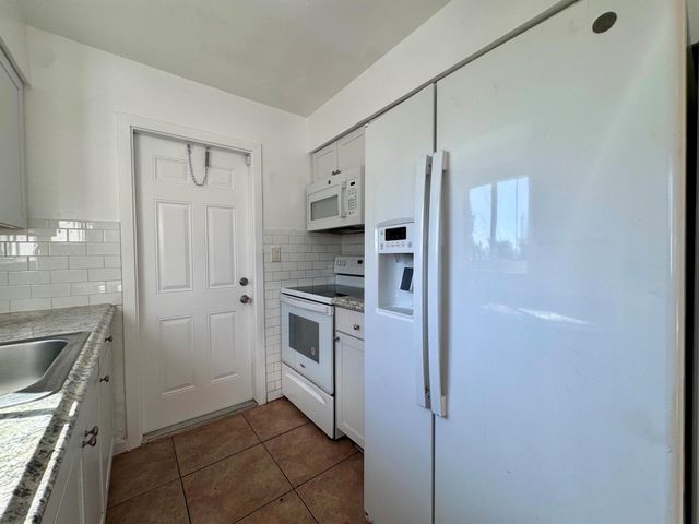 3101 NE 7th Avenue B, Pompano Beach, FL 33064