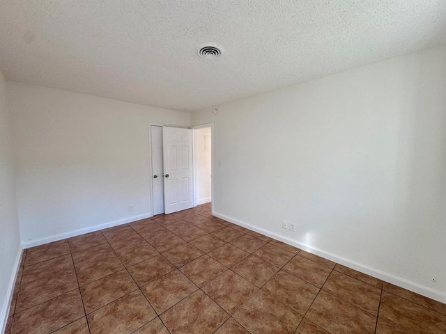 3101 NE 7th Avenue B, Pompano Beach, FL 33064