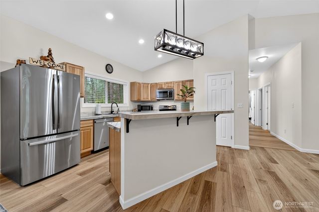 148 E Fox Run Lane, Grapeview, WA 98546