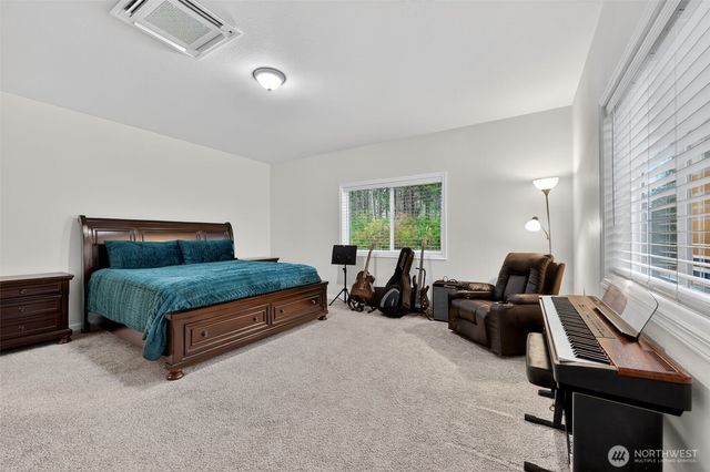 148 E Fox Run Lane, Grapeview, WA 98546