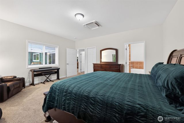 148 E Fox Run Lane, Grapeview, WA 98546