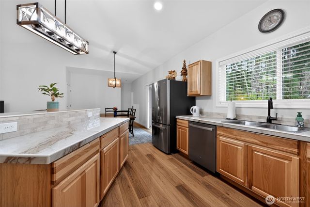 148 E Fox Run Lane, Grapeview, WA 98546