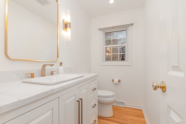 1106 Langley Circle, Naperville, IL 60563