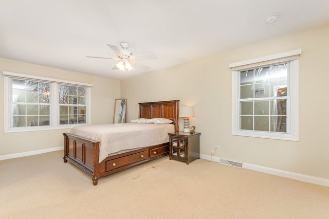 1106 Langley Circle, Naperville, IL 60563