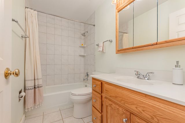 1106 Langley Circle, Naperville, IL 60563