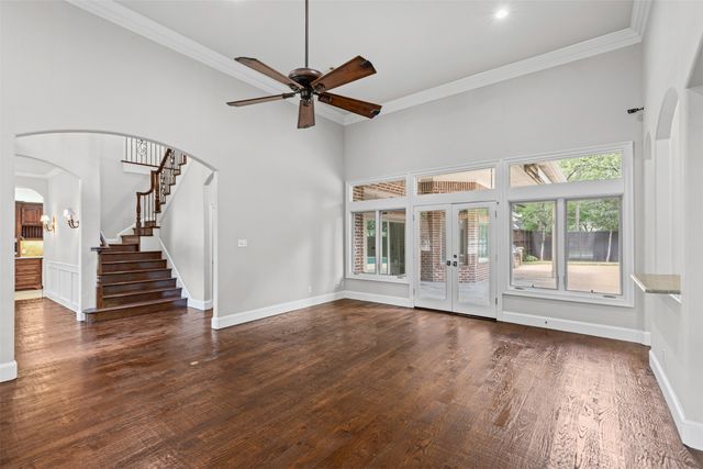 6207 Walnut Hill Lane, Dallas, TX 75230