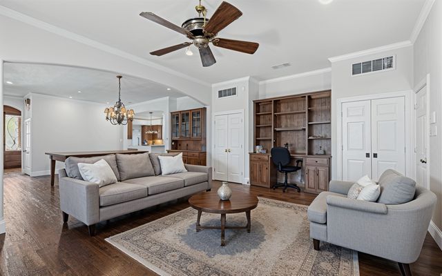 6207 Walnut Hill Lane, Dallas, TX 75230