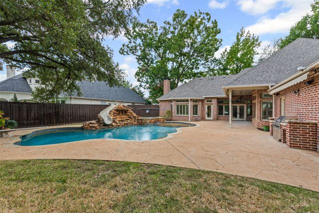 6207 Walnut Hill Lane, Dallas, TX 75230