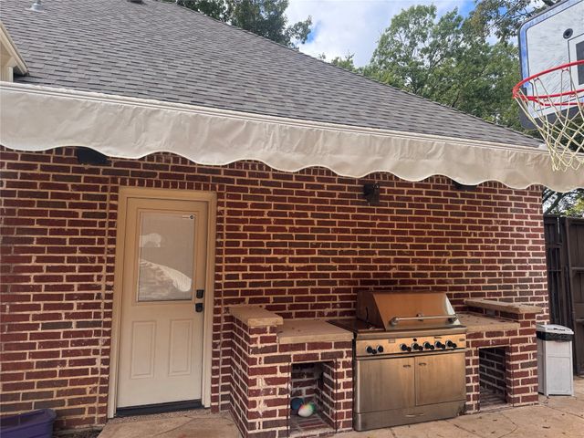 6207 Walnut Hill Lane, Dallas, TX 75230