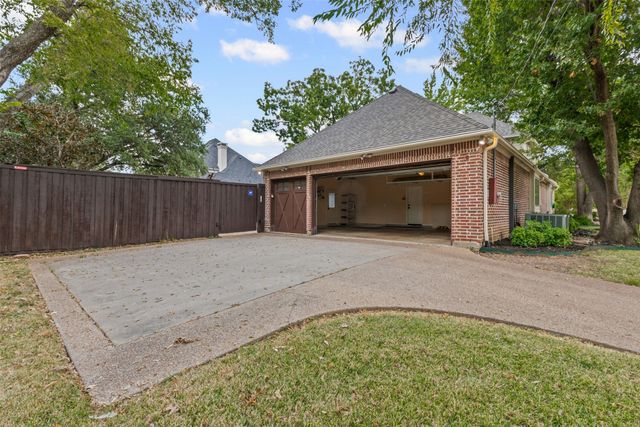 6207 Walnut Hill Lane, Dallas, TX 75230