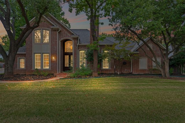 6207 Walnut Hill Lane, Dallas, TX 75230