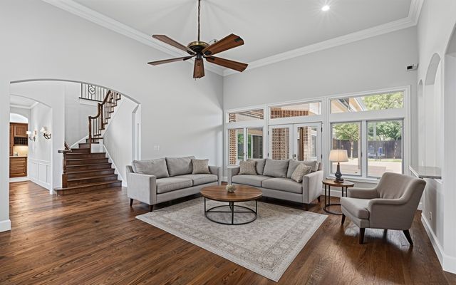 6207 Walnut Hill Lane, Dallas, TX 75230