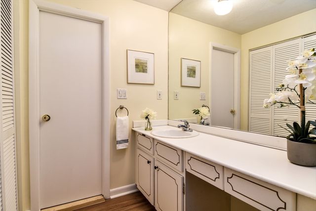 915 Edgell Rd 085, Framingham, MA 01701