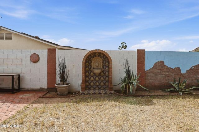 14860 N 21ST Place N, Phoenix, AZ 85022